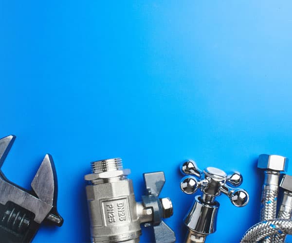 ¿Quiere cambiar su cuarto de baño? ¿Las tuberías de su casa son antiguas? ¿Tiene alguna avería?